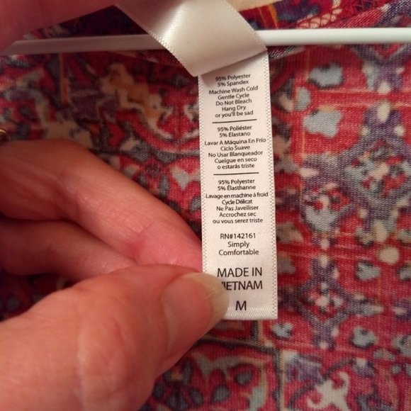 EUC LuLaRoe Classic tee Medium - Picture 3 of 4